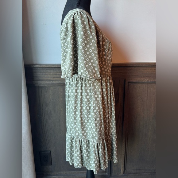 Maurices Olive Floral square neck Dress small - Picture 5 of 8